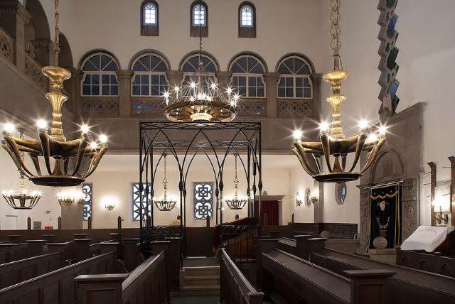 גטו ברטיסלבה - מידע היסטורי וחשוב credit to getyourguide.com