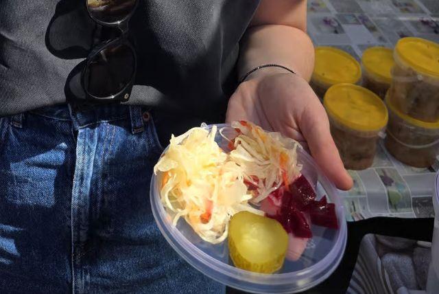 שוק Miletička - היכרות עם השוק התוסס של ברטיסלבה credit to getyourguide.com