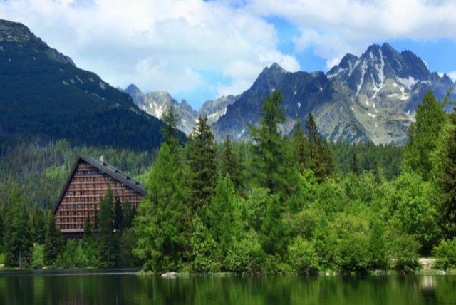 שטרבסקה פלסו (Štrbské Pleso) בהרי הטטרה הגבוהים