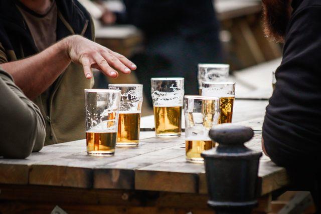 100 pív craft beer bar & shop